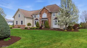 22 Grandview Drive Queensbury, NY 12804
