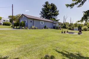 9 Enoch Street Nelliston, NY 13428