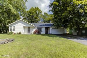 10 Brookside Way Greenville, NY 12083