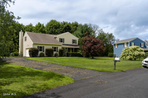33 Armstrong Circle Altamont, NY 12009