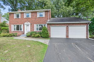 16 Salem Road Delmar, NY 12054