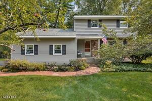 6 Nott Road Guilderland, NY 12084