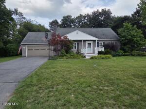 17 Sherwood Drive Queensbury, NY 12804