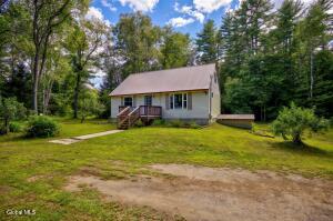 36 Ferris Road Chestertown, NY 12817