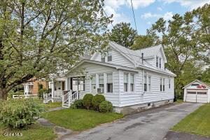889 Oregon Avenue Niskayuna, NY 12309