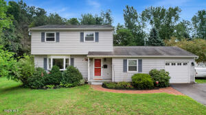 8 Yandell Yard Gansevoort, NY 12831