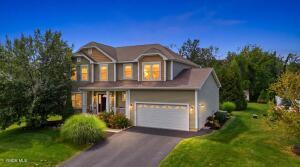 37 Walden Circle Saratoga Springs, NY 12866