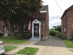810 4th Avenue Watervliet, NY 12189