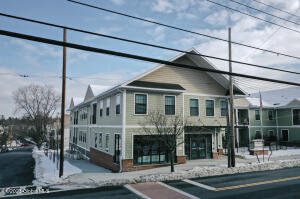 823 Eastern Avenue Schenectady, NY 12308