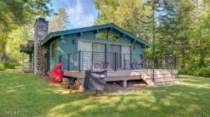 147 S Shore Road Lake Pleasant, NY 12108