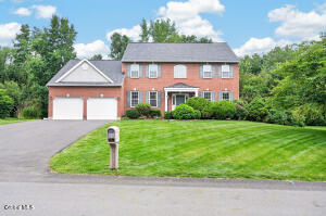 48 Victoria Court Niskayuna, NY 12309