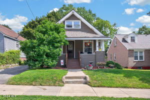 42 Jackson Avenue Schenectady, NY 12304