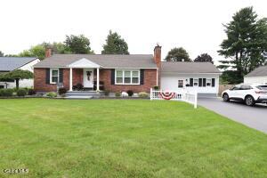 5 Carolyn Lane Glenville, NY 12302