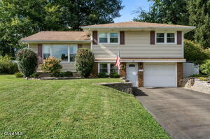 28 Caroline Street Latham, NY 12110