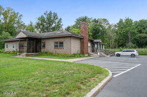 3303 US-9 Saratoga Springs, NY 12866