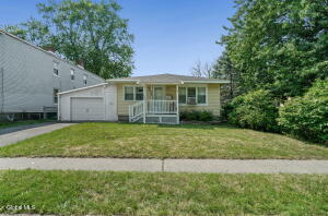 717 5th Avenue Watervliet, NY 12189