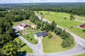 106 Hilltop Road Sprakers, NY 12166