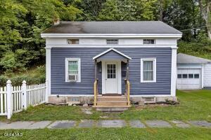7 N Union Street Cambridge, NY 12816
