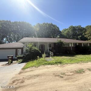 181 S Kingsboro Avenue Gloversville, NY 12078