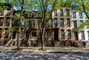 137 Lancaster Street Albany, NY 12210