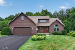 5 Miller Court, Burnt Hills, NY 12027