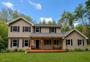 23 Holloway Lane, Averill Park, NY 12018