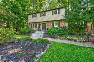 14 Brookwood Drive Clifton Park, NY 12065