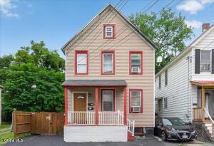 552 Mumford Street, Schenectady, NY 12307