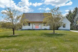 111 Orchard Lane West Sand Lake, NY 12196