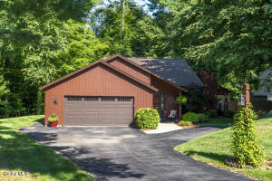 19 Meadow Rue Place, Malta, NY 12020