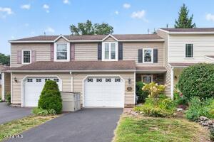 606 Elk Circle Milton, NY 12020