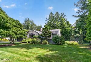 11 Laurel Drive, Loudonville, NY 12211