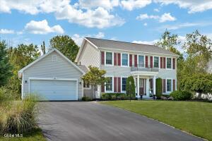 18 Heather Drive Clifton Park, NY 12065