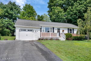 3 Colonial Court, Queensbury, NY 12804