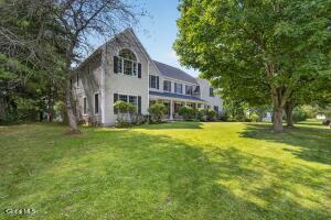 73 Fields End Drive, Glenmont, NY 12077