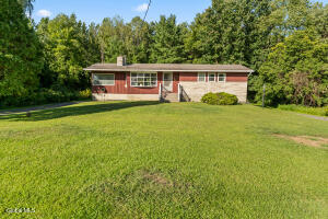 1 Woodin Road, Halfmoon, NY 12065