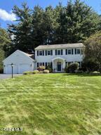 210 Sundew Drive, Schenectady, NY 12303