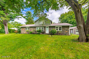 233 E Elm Avenue, Selkirk, NY 12158