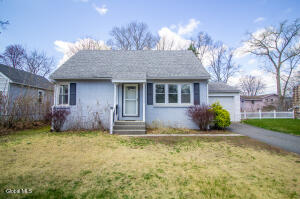 16 Swayze Drive Latham, NY 12110