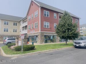 9 Hampstead Place Saratoga Springs, NY 12866