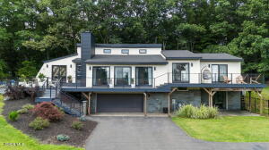 109 Wilrose Lane Troy, NY 12180