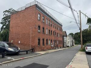4 River Street Schenectady, NY 12305