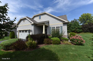 18 Meldon Circle Queensbury, NY 12804