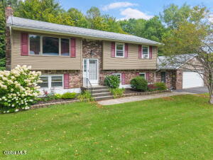 242 Burdick Road Gloversville, NY 12078