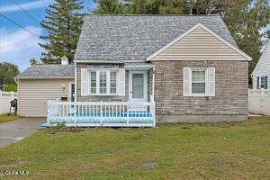 126 Osborne Road Colonie, NY 12205