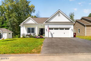 58 Lakepointe Way Saratoga Springs, NY 12866