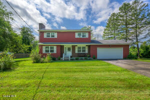 23 Gaffney Lane Kinderhook, NY 12106