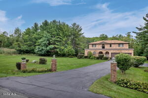 1046 Ridge Road Glenville, NY 12302
