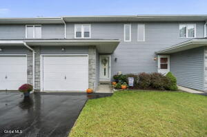 52 Velina Drive Albany, NY 12203