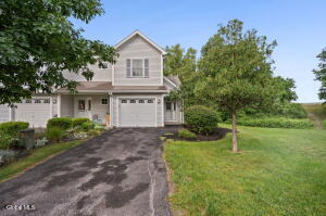 40 Cobblestone Court Schenectady, NY 12306